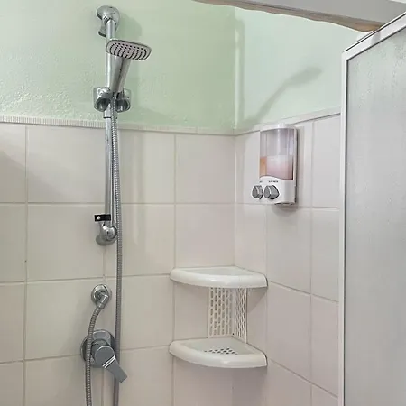 Casa Nina Дом отдыха Гоннеза